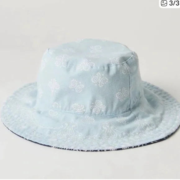 ⭐️NWT Free People Bandana Reversible Bucket Hat⭐️ - Picture 3 of 7